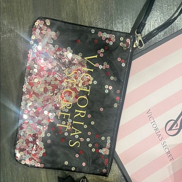 Victoria's Secret Cosmetic Bags - Picture 3 of 7
